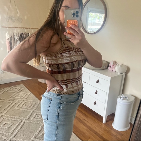 Banana republic neutral crochet tank top - Picture 4 of 6